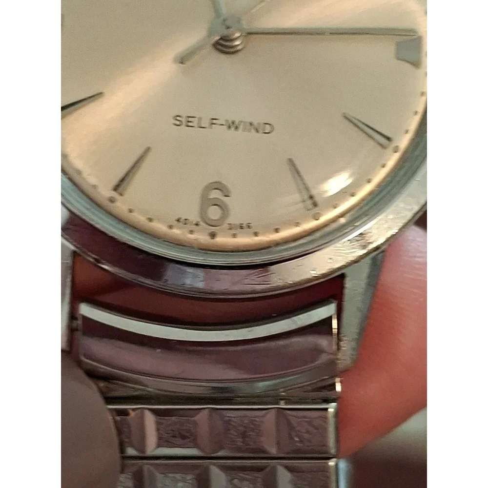Timex Viscount 4014 3166 Self Winding Mens Watch. Silvertone Stretch Band, 36mm.